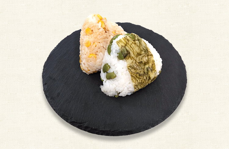 枝豆とコーンのおにぎり